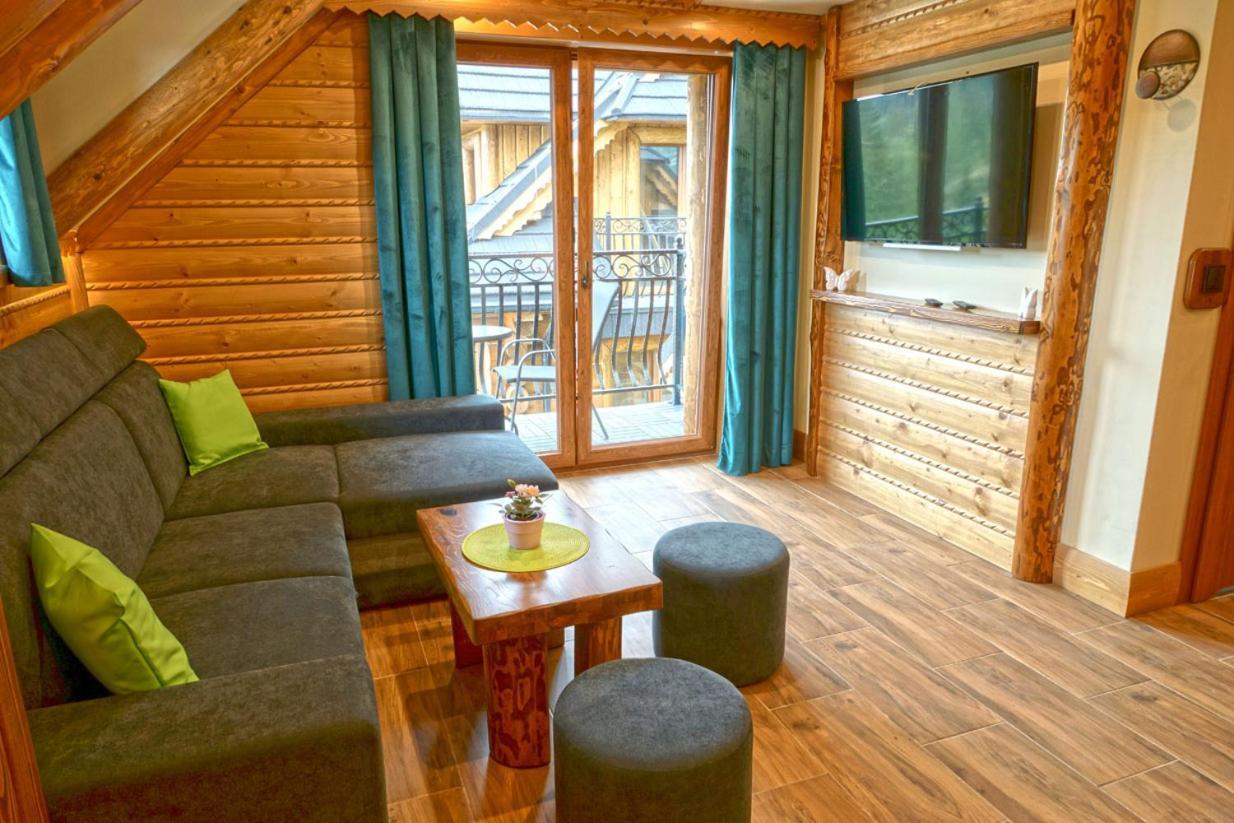 Apartamenty Zloty Gron 伊斯泰布纳 外观 照片